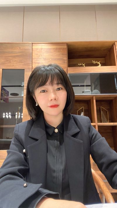 四个电梯门，一个定制书柜缝隙收边，收边胶已备好