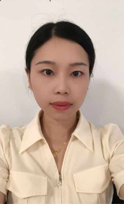 安装悬空电视柜，已经组装好