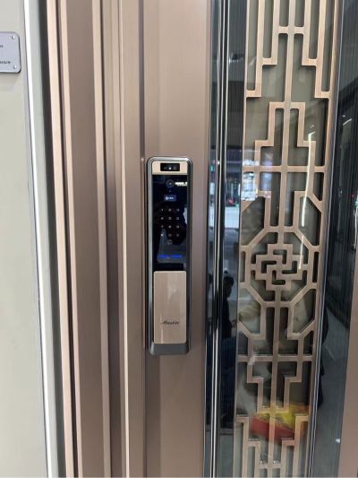 安装智能锁