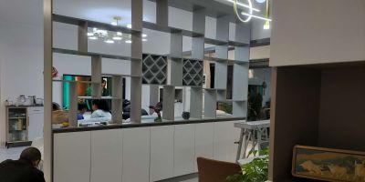 我是从业木工室内装修木工，订制柜安装的装修师傅，