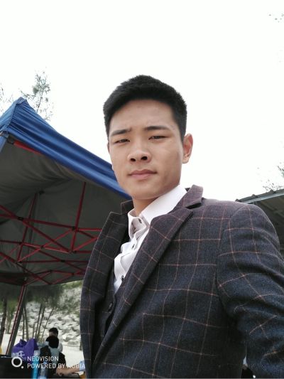 车只能开到门口，门口有台阶，需要搬运到2楼