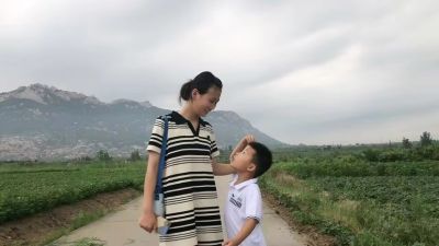 王