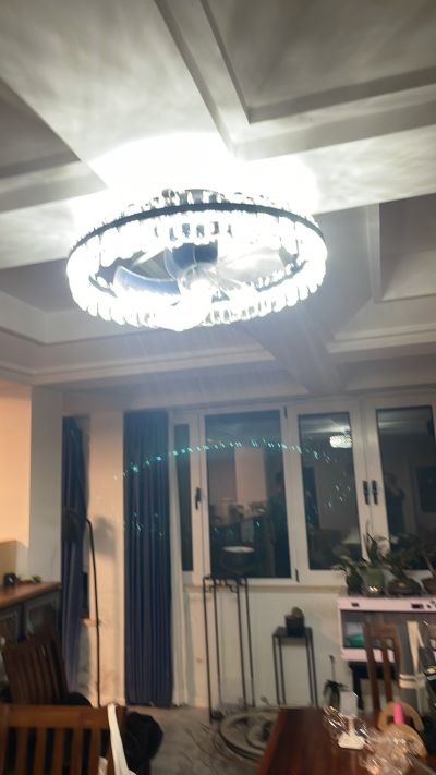 顾卫健水电安装维修装饰挂件毛巾桇安装